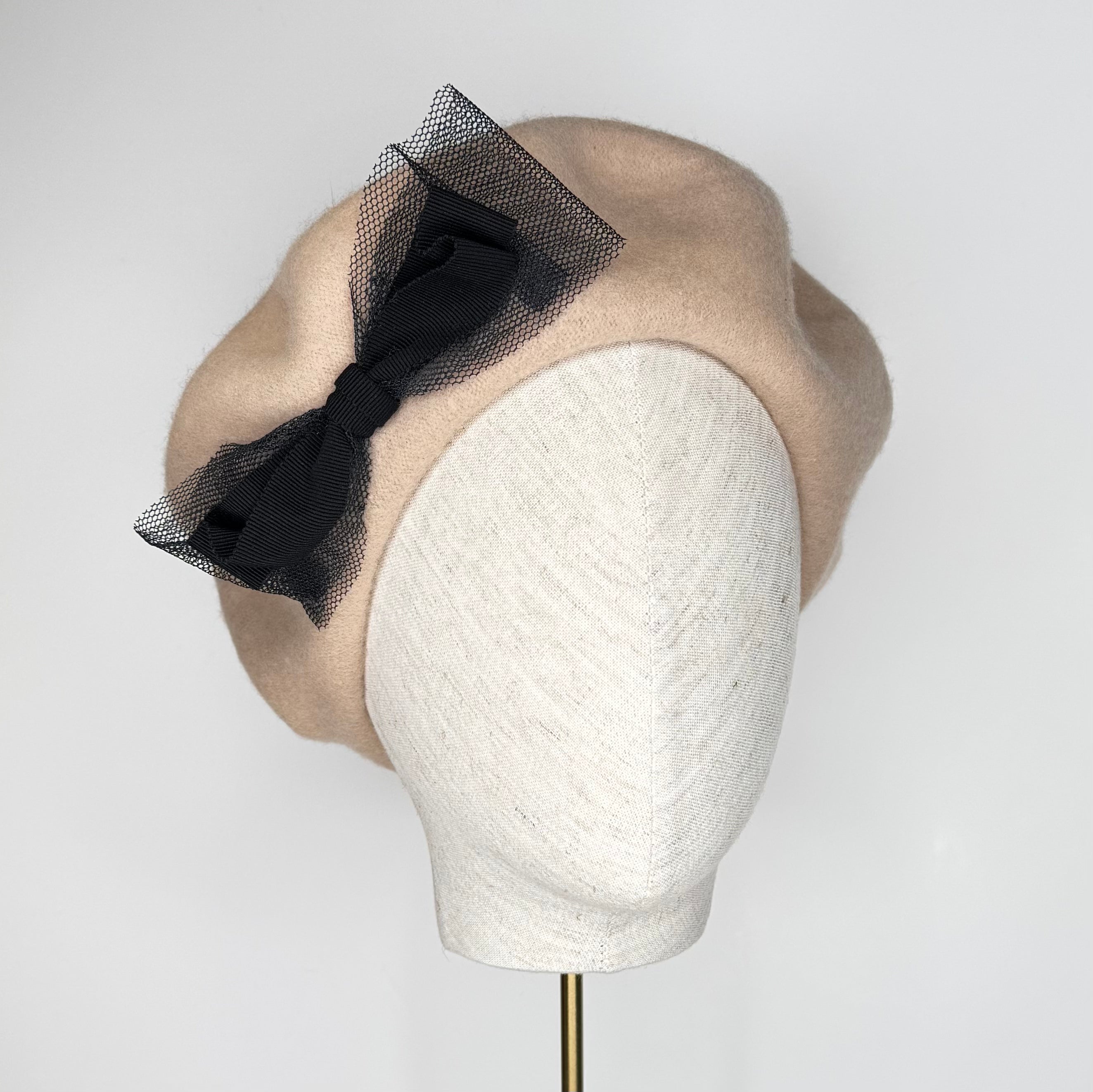 Camel beret with Black Bow