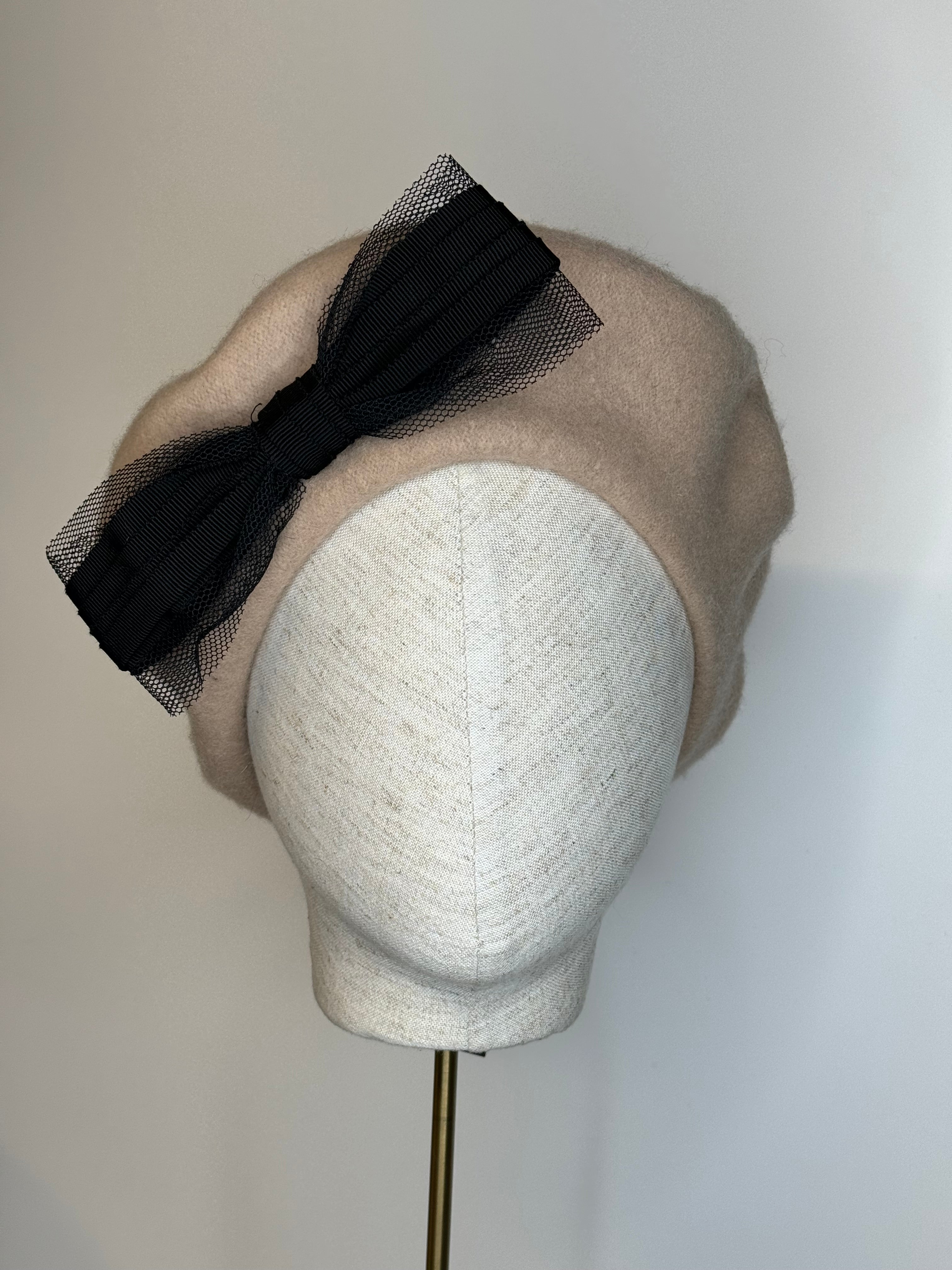 Camel beret with Black Bow